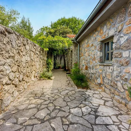 Holiday home 2 Bedroom Pet Friendly In Malinska