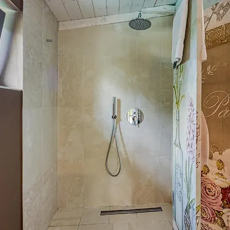 2 Bedroom Pet Friendly In Malinska