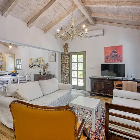 2 Bedroom Pet Friendly In * مالينسكا