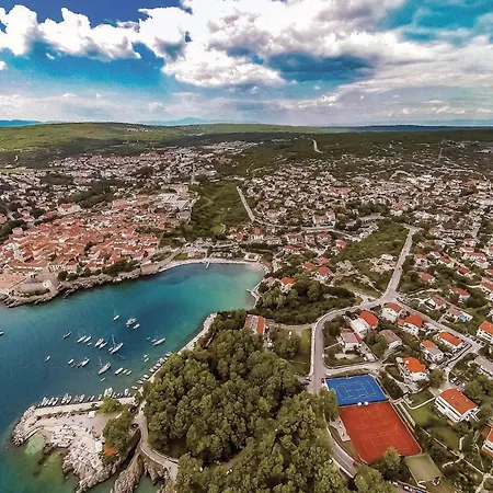 Holiday home 2 Bedroom Pet Friendly In *